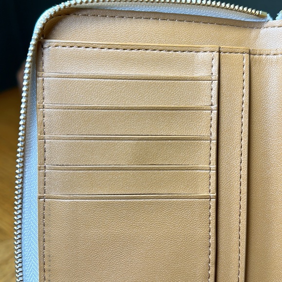 COACH Medium Zip Around Wallet With Floral Print - Picture 10 of 16